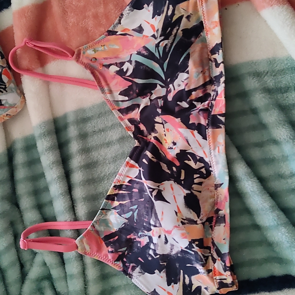 Swim top new with tags